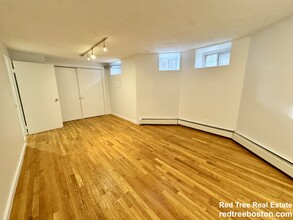 145 Chiswick Rd, Unit 8 in Boston, MA - Building Photo - Building Photo