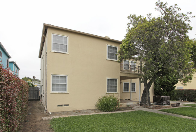 1842 Adams Ave in San Diego, CA - Building Photo - Building Photo