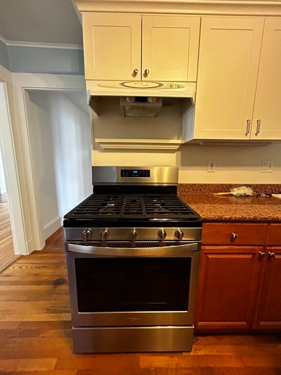 27 Knoll St, Unit 1 in Boston, MA - Building Photo - Building Photo