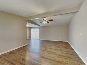 57 Corottoman Ct in Avon, IN - Building Photo - Building Photo