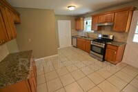 12220 Strauss Dr photo'