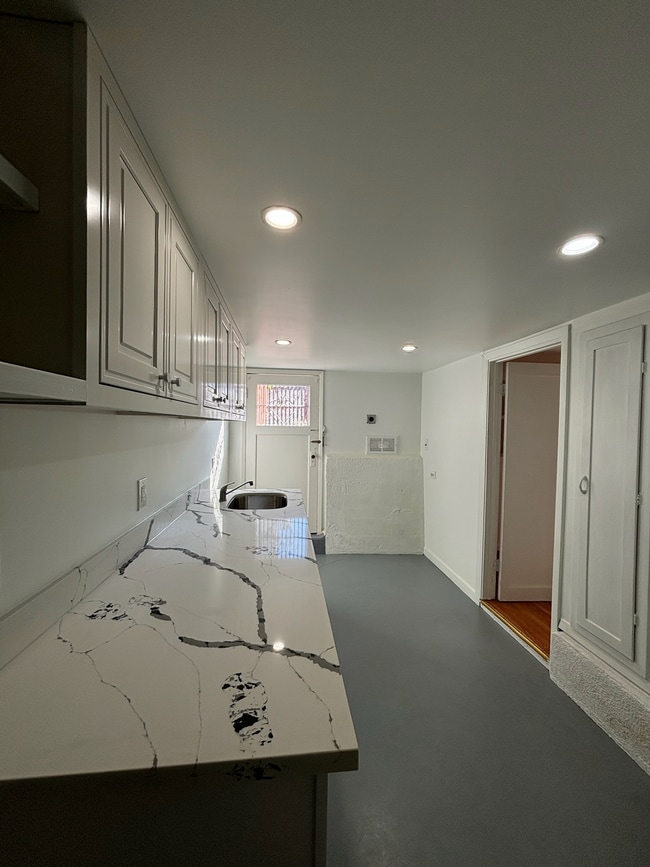 207 Woodrow St in Daly City, CA - Building Photo - Building Photo