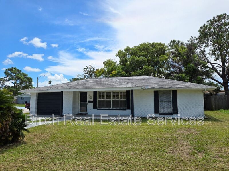 7602 Cumber Dr in New Port Richey, FL - Building Photo