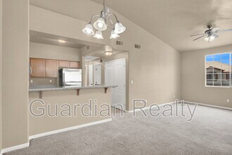 10220 Penrith Ave in Las Vegas, NV - Building Photo - Building Photo