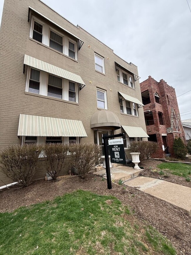 property at 101129-129 Central Square