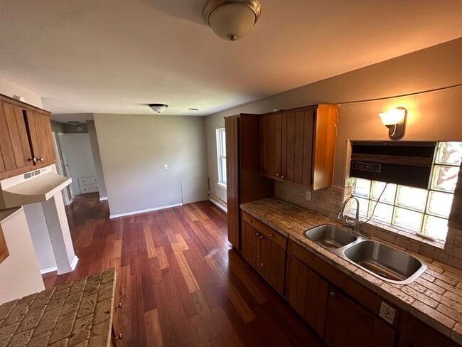 property at 5302 N 47th St
