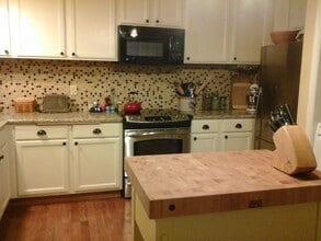 915 Pope Street in Lake Mills, WI - Foto de edificio - Building Photo