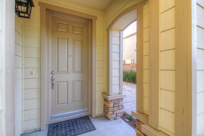2744 Rochelle St in Santa Rosa, CA - Building Photo - Building Photo
