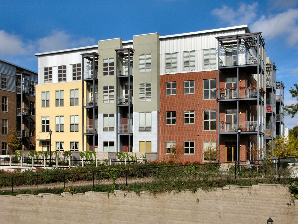 Midtown Lofts in Minneapolis, MN - Foto de edificio