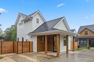 7706 Watson St in Austin, TX - Building Photo