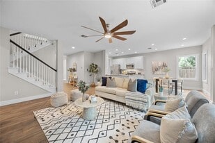 1905 Creek Crest Way in Round Rock, TX - Building Photo