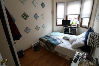 204 H St-Unit -3 in Boston, MA - Building Photo - Building Photo