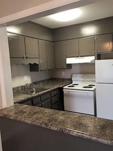 Westbury Apartments in Birmingham, AL - Foto de edificio - Building Photo