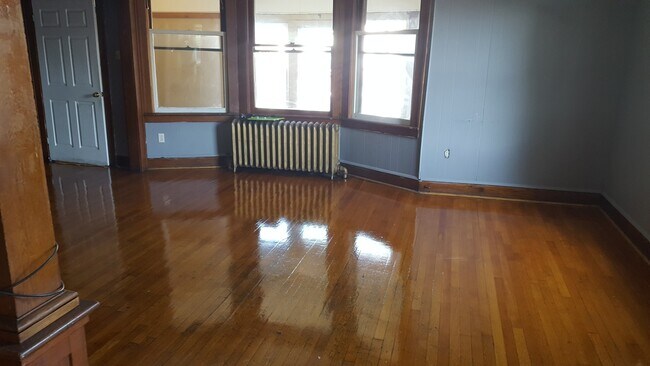 216 Quail St in Albany, NY - Foto de edificio - Building Photo