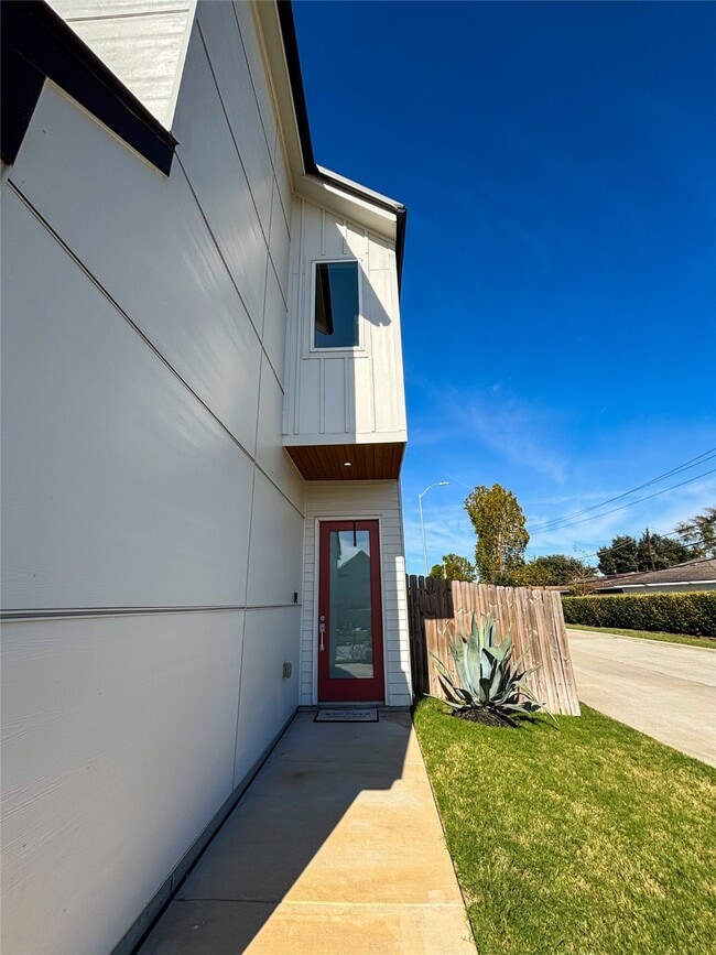 property at 4402 Bora Bora Ln