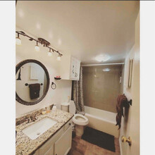 922 Shady Creek Ln in Bedford, TX - Building Photo - Building Photo