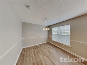 6103 Glen Way Dr in Winston-Salem, NC - Building Photo - Building Photo