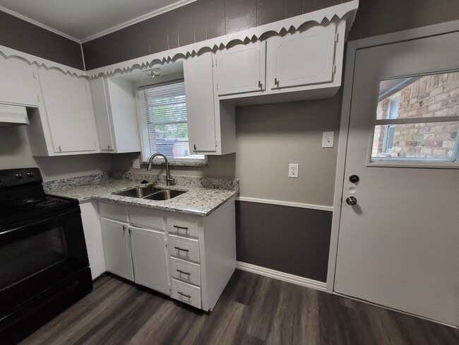 1507 E Wells Ave in Sherman, TX - Building Photo - Building Photo