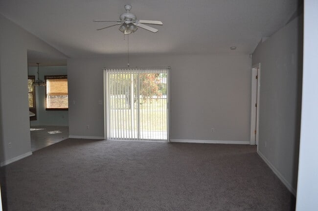 5 White Wing Pl in Palm Coast, FL - Building Photo - Building Photo