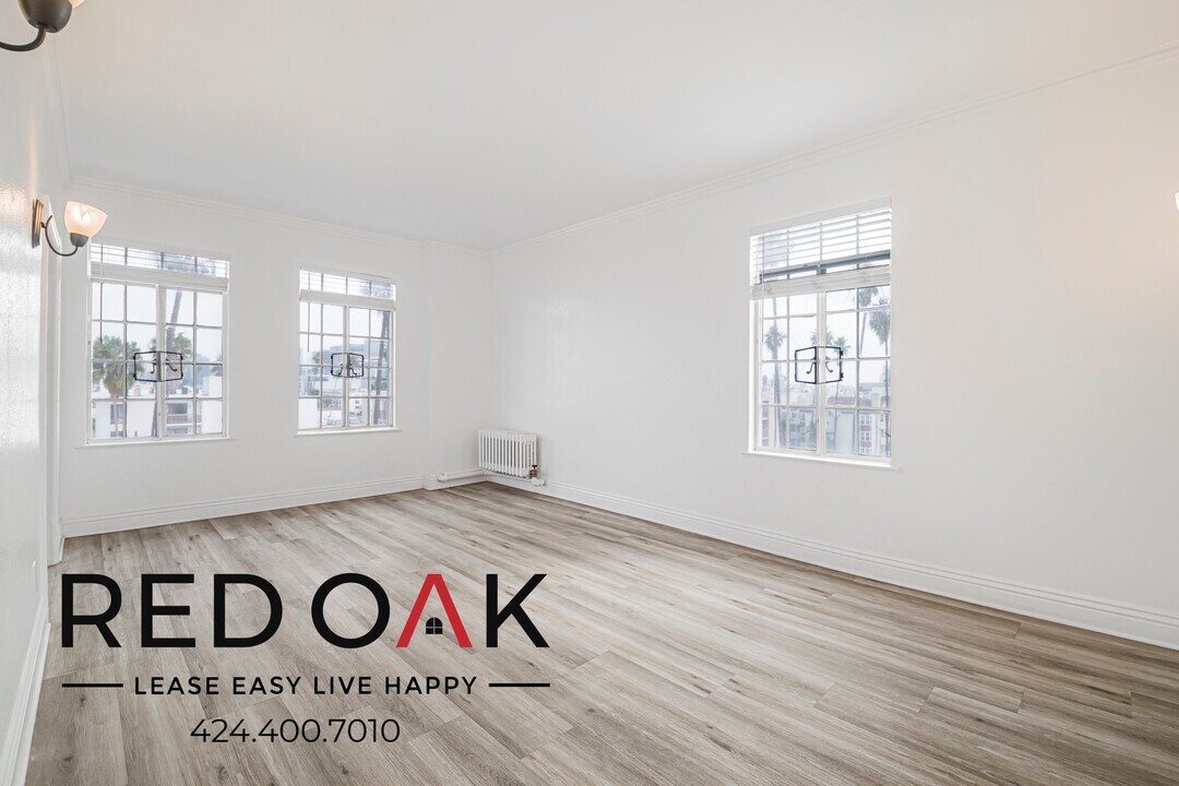 535 S Gramercy Pl in Los Angeles, CA - Building Photo