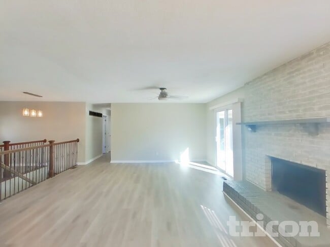 43 Westbrook Dr in O'Fallon, MO - Foto de edificio - Building Photo