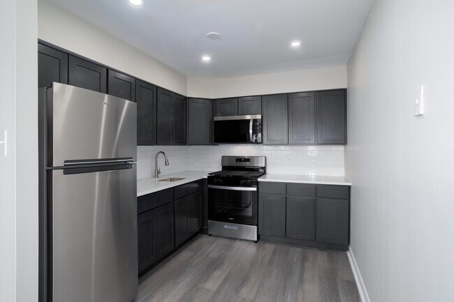 Borbeck Court in Philadelphia, PA - Foto de edificio - Interior Photo