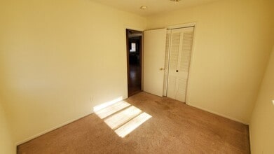 5210 Hillside Rd in Amarillo, TX - Building Photo - Building Photo