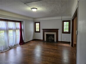 3557 Lynnfield Rd in Shaker Heights, OH - Building Photo - Building Photo