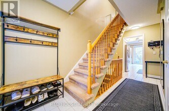 48 Heathcliffe Square in Brampton, ON - Building Photo - Building Photo