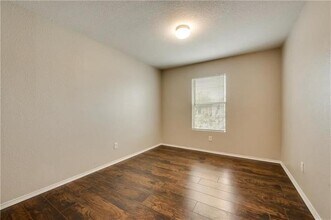 1512 Queens Brook Ln in Fort Worth, TX - Building Photo - Building Photo