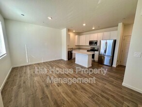 3905 Congaree Way in Evans, CO - Building Photo - Building Photo