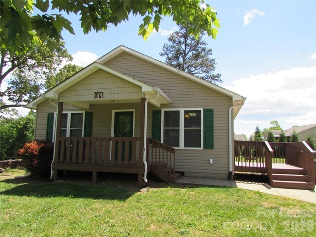 371 West Ave in Troutman, NC - Building Photo - Building Photo