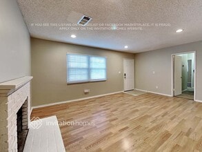 490 Avignon Ct in Riverside, CA - Foto de edificio - Building Photo