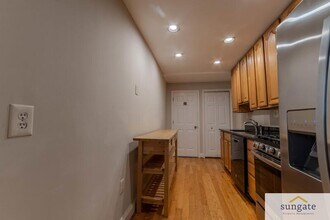 2321 Essex St in Baltimore, MD - Building Photo - Building Photo