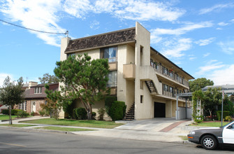 1239 E Lexington Dr in Glendale, CA - Building Photo - Building Photo