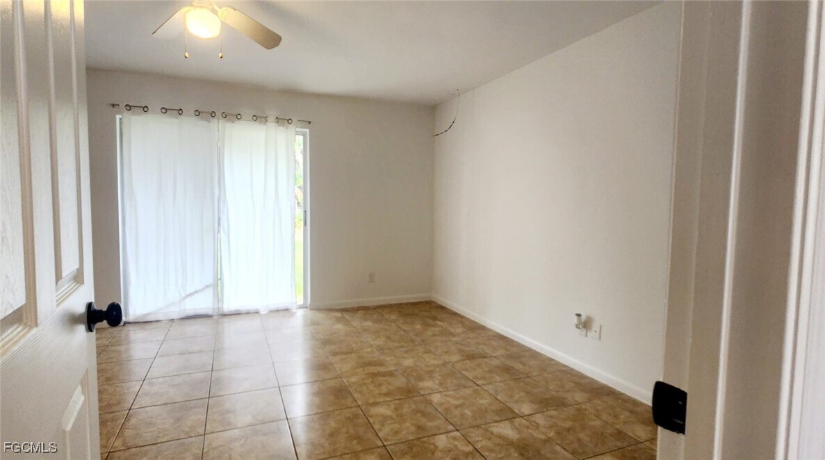 3417 SW Santa Barbara Pl in Cape Coral, FL - Building Photo
