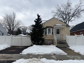 1004 Sheridan Ave in Roselle, NJ - Building Photo