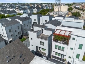 8409 Hempstead Rd in Houston, TX - Building Photo - Building Photo