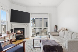 88 G St in Boston, MA - Building Photo - Building Photo