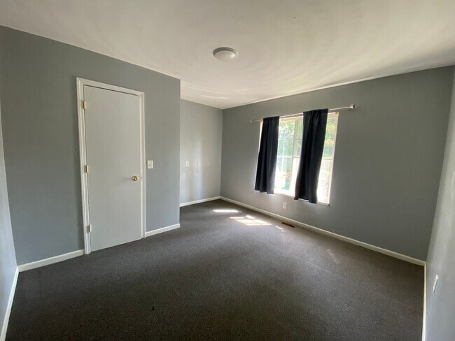 1113 Kimbark Ave in Kalamazoo, MI - Building Photo - Building Photo