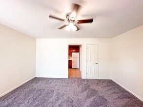 100 Ballygar St, Unit F in Clarksville, TN - Building Photo - Building Photo