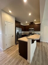 17634 SW Devonshire Way in Sherwood, OR - Building Photo - Building Photo