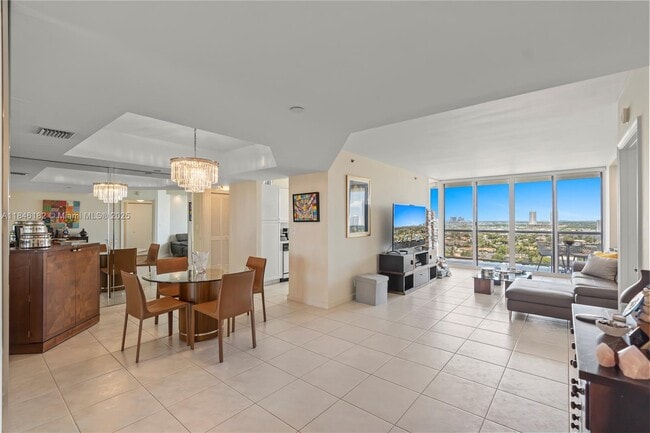 3598 Yacht Club Dr in Aventura, FL - Building Photo - Building Photo