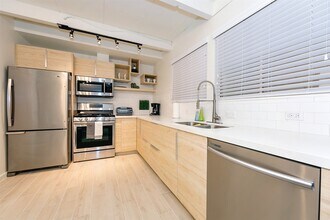 2232 Bellefontaine in Houston, TX - Building Photo - Building Photo