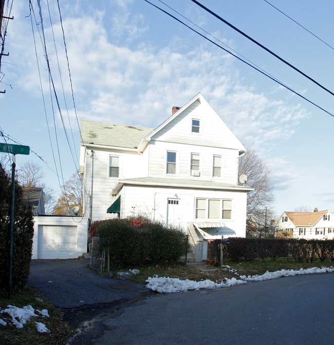 101 Pine St in Greenwich, CT - Foto de edificio - Building Photo