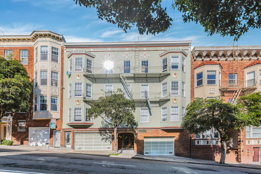 1610 Golden Gate in San Francisco, CA - Building Photo