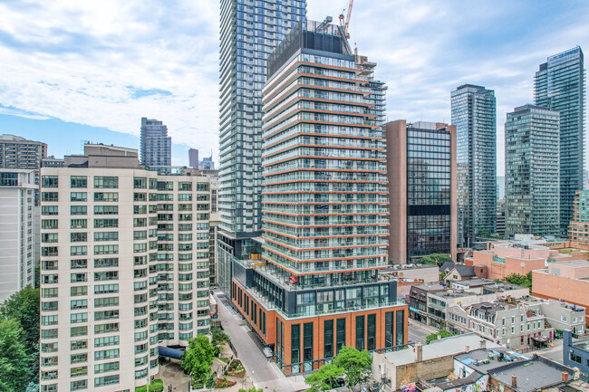 Teahouse Condiminiums in Toronto, ON - Building Photo - Building Photo