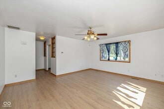 900 Yandes St, Unit 1 in Franklin, IN - Building Photo - Building Photo