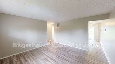 5405 Broomall St in Dayton, OH - Building Photo - Building Photo
