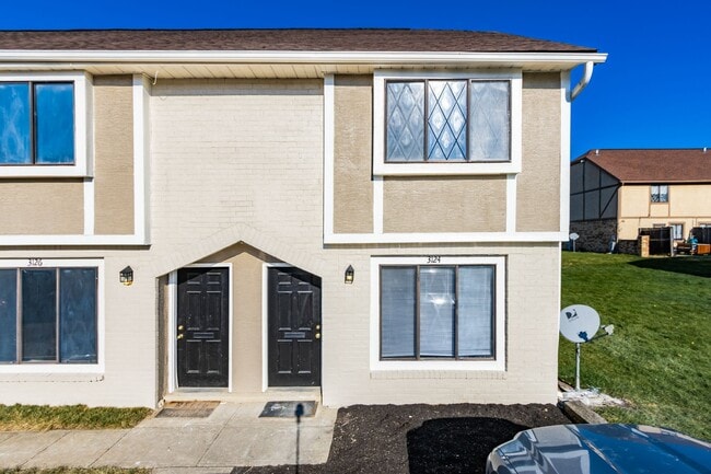 3113-3123 Francinelane Dr in Columbus, OH - Building Photo - Building Photo